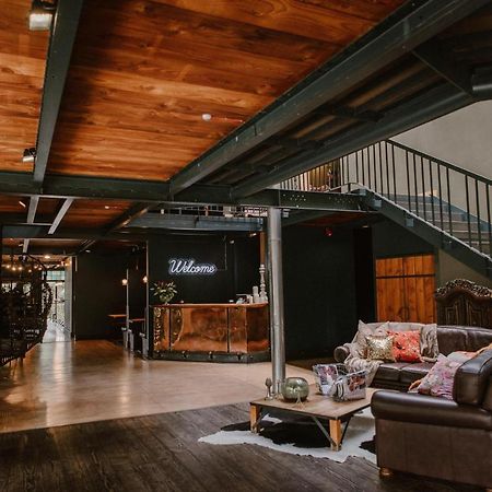 The Narrows Landing Hotel Хамилтън Екстериор снимка